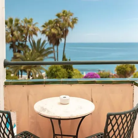 Carabeo Hotel